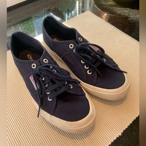 Women’s Superga Sneakers size 9.5.  2750 COTU Classic